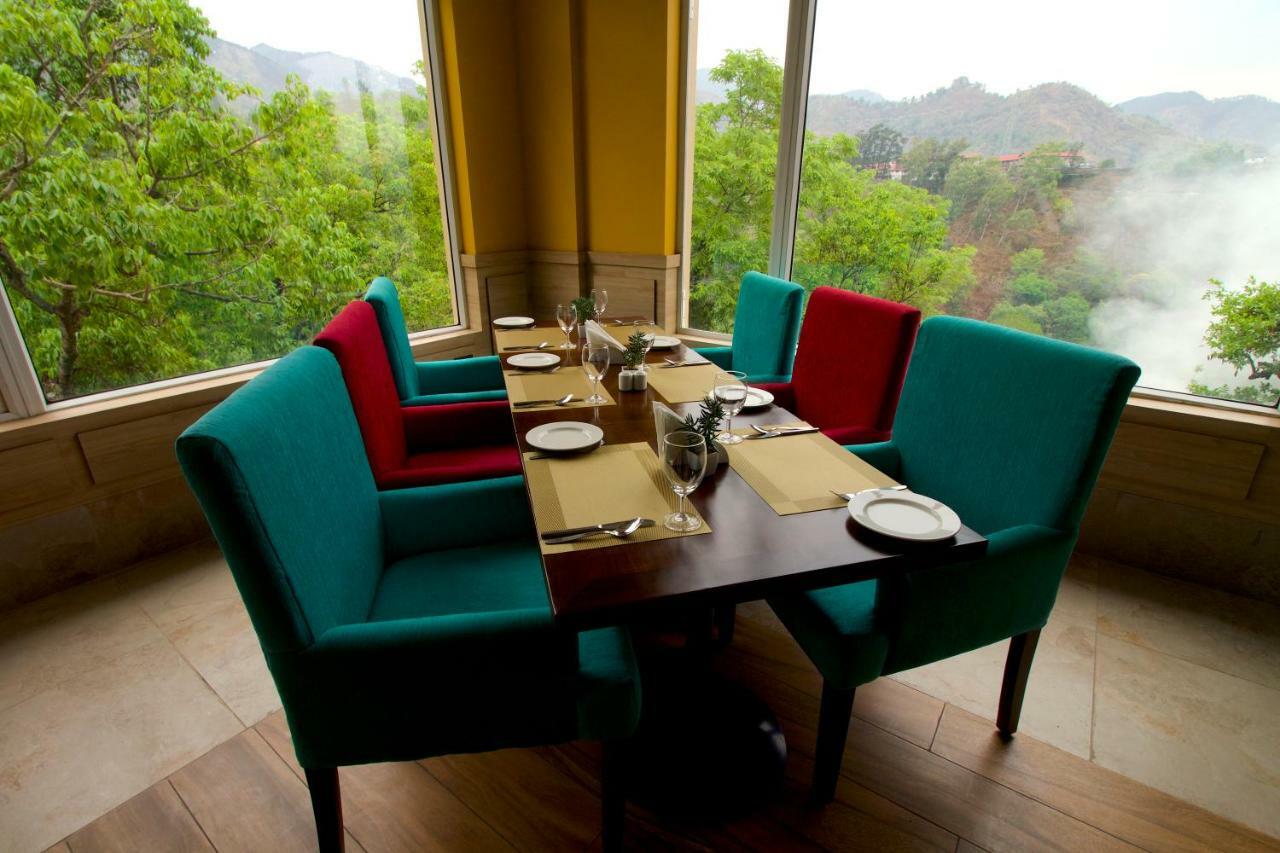 Cygnett Resort Mountain Breeze Nainital Eksteriør bilde